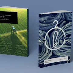 Deux livres de poche : l'un sur l'agriculture, l'autre sur le textile.