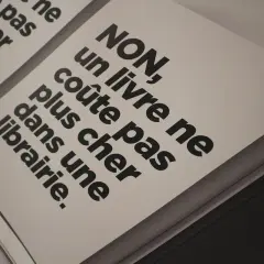 NON, un livre ne coûte pas plus cher dans une librairie. La question de combien coûte l'édition d'un livre est complexe.
